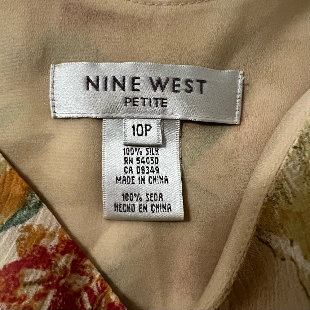Nine West Floral‎ Sleeveless 100% Silk Tiared Dress Size 10P Dainty - Picture 11 of 12